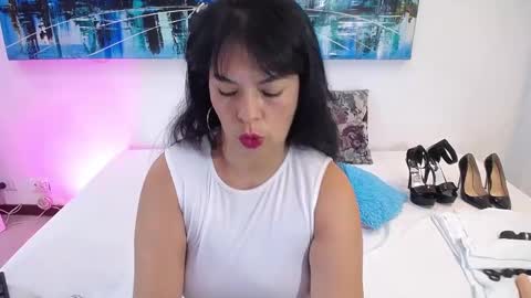 LILY online show from April 27, 2026, 4:27 pm