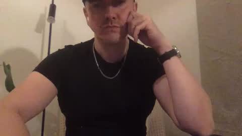 Snapshot of hornysven83 chatting on December 4, 2025, 5:43 pm Ill keep that to myself online show from December 4, 2025, 5:43 pm