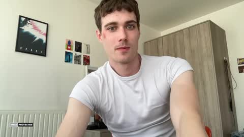 hornytwunk01 online show from April 29, 2026, 1:59 pm