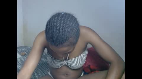 Snapshot of hornyxbum chatting on November 25, 2025, 12:27 pm hornyxbum online show from November 25, 2025, 12:27 pm