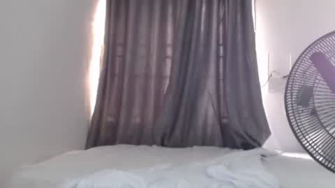 hornyxbum online show from July 25, 2026, 8:34 am