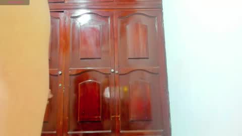 ronald and victoria online show from December 29, 2024, 1:56 am