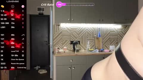 hosina_sayeri online show from October 1, 2025, 5:19 pm