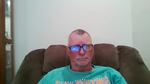 hot4tightholes online show from November 4, 2025, 7:24 pm