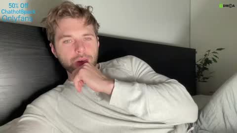 Edward aka Wolf online show from December 18, 2024, 8:47 pm