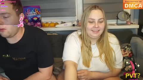 Snapshot of hot___________couple chatting on December 1, 2024, 4:29 pm hot couple online show from December 1, 2024, 4:29 pm