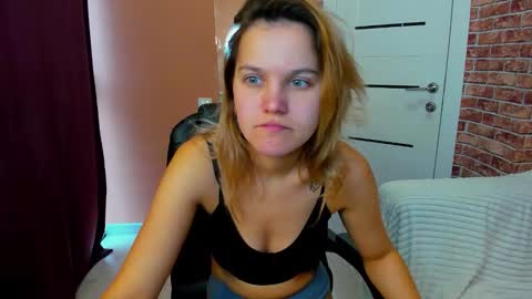 Snapshot of hot___jess chatting on October 3, 2025, 3:58 am Jessica online show from October 3, 2025, 3:58 am