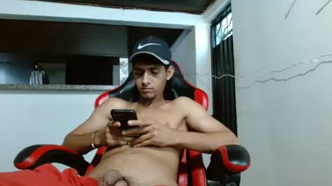 Snapshot of hot__mechanic chatting on June 22, 2026, 10:07 pm hot__mechanic online show from June 22, 2026, 10:07 pm