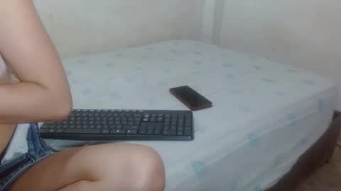 Snapshot of hot_and_complacent_latin chatting on November 28, 2025, 7:05 pm hot_and_complacent_latin online show from November 28, 2025, 7:05 pm