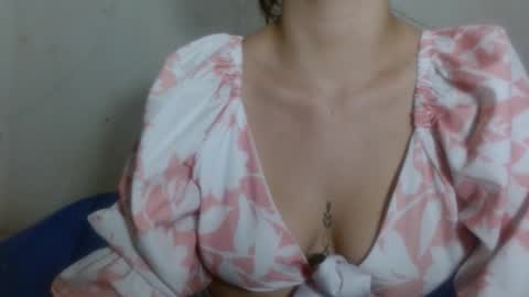 Snapshot of hot_and_complacent_latin chatting on January 17, 2026, 7:06 pm hot_and_complacent_latin online show from January 17, 2026, 7:06 pm