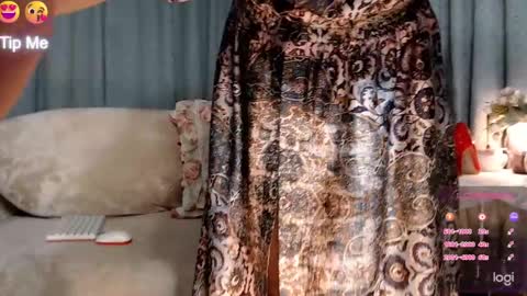 Snapshot of hot_best_lovers_ chatting on February 14, 2025, 5:03 pm Liza online show from February 14, 2025, 5:03 pm