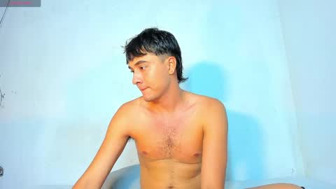 hot boy 04 online show from April 16, 2026, 1:12 pm