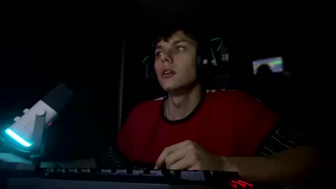 Hot boy 2002 online show from December 1, 2024, 11:25 pm