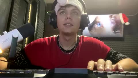 Hot boy 2002 online show from December 29, 2024, 2:00 pm