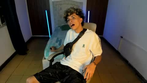 hot bunny online show from November 24, 2025, 3:06 am