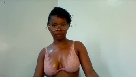 sweet cammy online show from June 17, 2026, 11:45 am