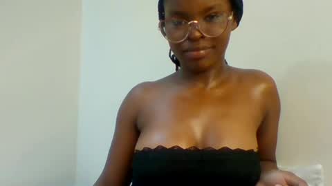 sweet cammy online show from June 21, 2026, 8:11 pm
