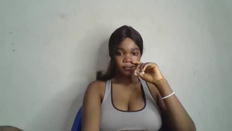 Snapshot of hot_choccoolate chatting on June 10, 2026, 3:44 pm Zarah online show from June 10, 2026, 3:44 pm
