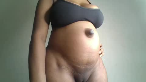 Snapshot of hot_choccoolate chatting on June 28, 2026, 12:55 pm Zarah online show from June 28, 2026, 12:55 pm