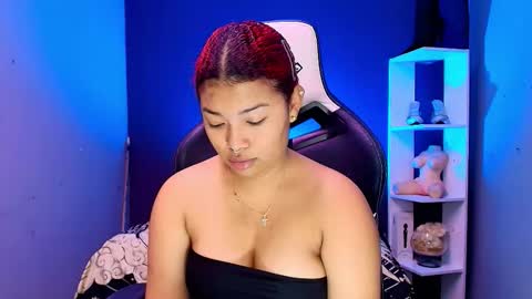 hot chocolate 4u online show from September 15, 2025, 12:05 pm