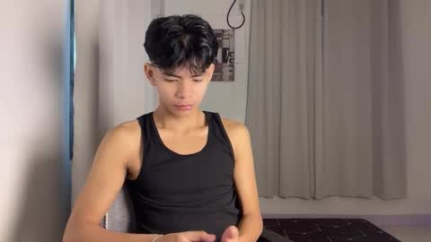 Snapshot of hot_cuteboy02 chatting on December 3, 2025, 1:02 am Kim online show from December 3, 2025, 1:02 am