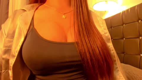 Snapshot of hot_fucking_lee chatting on March 7, 2026, 6:32 am kelly lee online show from March 7, 2026, 6:32 am