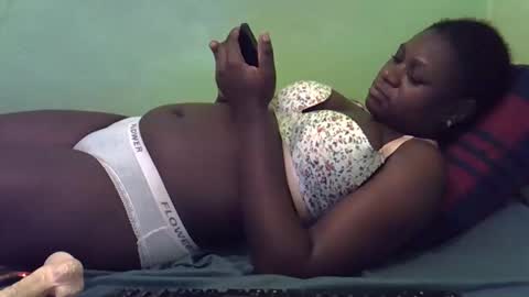 Snapshot of hot_girlly chatting on November 12, 2025, 1:44 pm hot_girlly online show from November 12, 2025, 1:44 pm