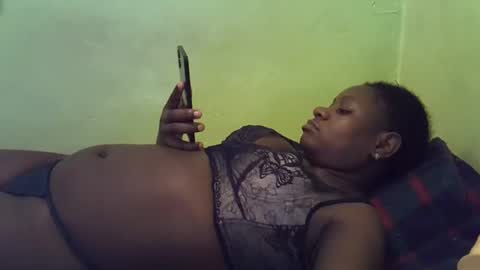 Snapshot of hot_girlly chatting on November 17, 2025, 3:45 am hot_girlly online show from November 17, 2025, 3:45 am