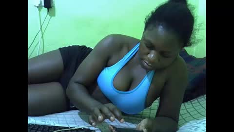 Snapshot of hot_girlly chatting on November 28, 2025, 5:59 pm hot_girlly online show from November 28, 2025, 5:59 pm