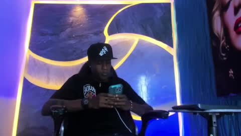 Snapshot of hot_golden_black chatting on September 8, 2025, 3:33 pm hot_golden_black online show from September 8, 2025, 3:33 pm