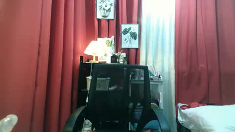 hot_keysha online show from May 18, 2026, 6:36 pm