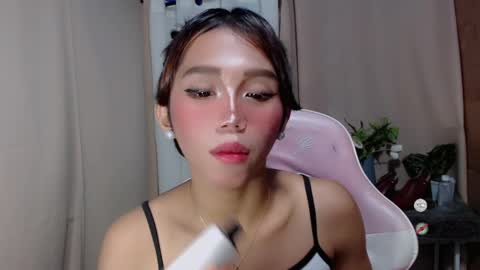 Snapshot of hot_khianna chatting on May 4, 2026, 2:24 pm Khianna online show from May 4, 2026, 2:24 pm