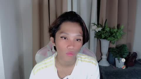 Snapshot of hot_khianna chatting on May 17, 2026, 11:06 am Khianna online show from May 17, 2026, 11:06 am