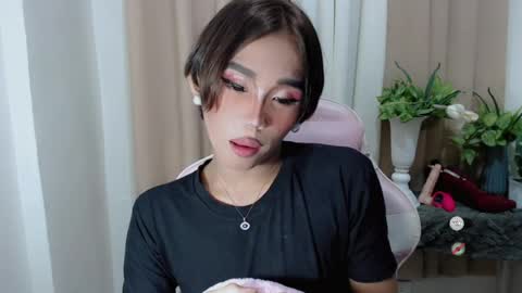 Snapshot of hot_khianna chatting on May 22, 2026, 12:11 pm Khianna online show from May 22, 2026, 12:11 pm