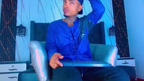 SEXY COUPLE  online show from February 17, 2026, 12:34 pm