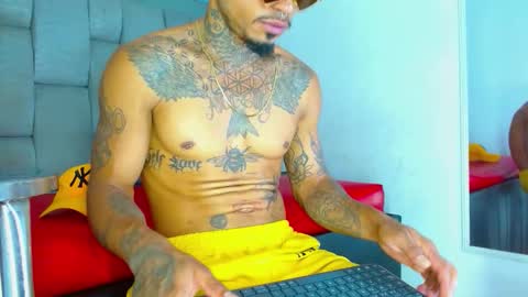 SEXY COUPLE  online show from March 17, 2026, 12:30 pm