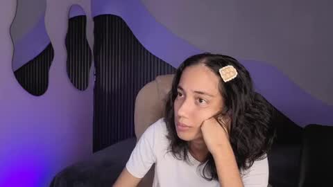 Alana online show from April 27, 2026, 10:41 pm