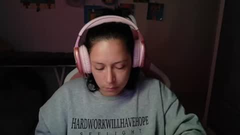 Mia online show from June 13, 2026, 4:38 pm