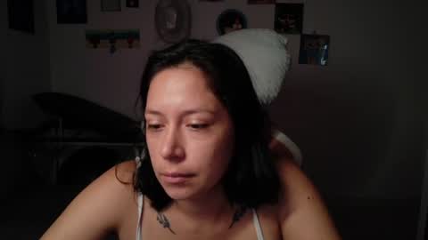 Mia online show from June 16, 2026, 1:47 pm