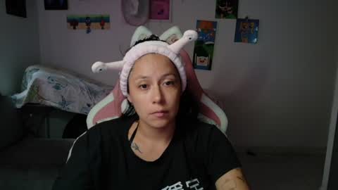 Mia online show from June 25, 2026, 8:13 pm