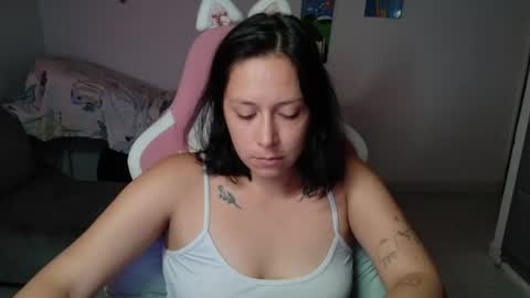 Mia online show from July 1, 2026, 4:40 pm