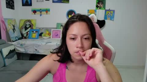 Mia online show from July 4, 2026, 6:14 pm