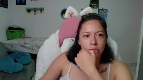 Mia online show from July 16, 2026, 2:45 pm