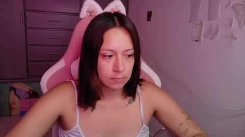 Mia online show from July 28, 2026, 2:24 pm