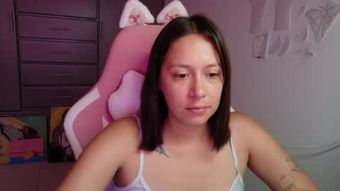 Mia online show from July 28, 2026, 3:21 pm