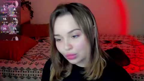 Snapshot of hot_moon_666 chatting on June 15, 2026, 6:32 pm Moon online show from June 15, 2026, 6:32 pm