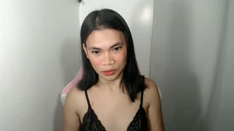 hot_pauline online show from June 18, 2026, 9:14 am