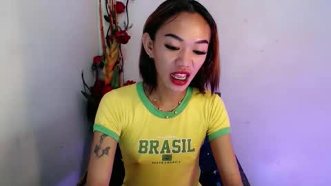 hot_petit69 online show from February 19, 2026, 7:04 am
