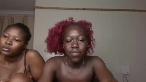 Snapshot of hot_petite1 chatting on February 17, 2026, 11:29 am Hot petite online show from February 17, 2026, 11:29 am