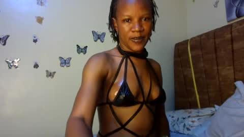 Snapshot of hot_petite100 chatting on June 15, 2026, 6:26 am hot petite100 online show from June 15, 2026, 6:26 am